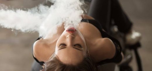 Smoke Girl Erotic Live Wallpaper